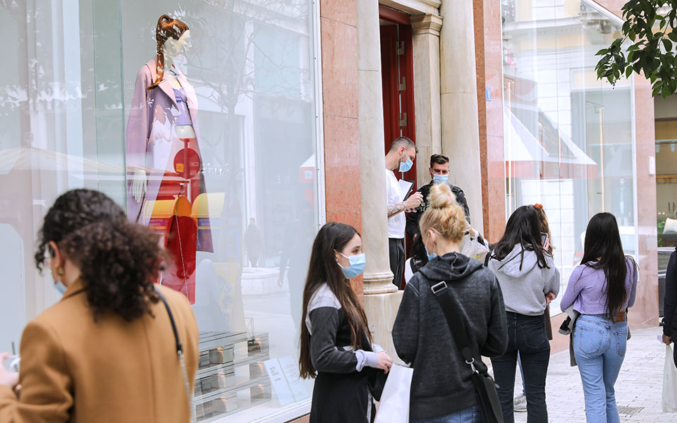 λιανεμπόριο-η-επαναλειτουργία-σε-εικ-561318880