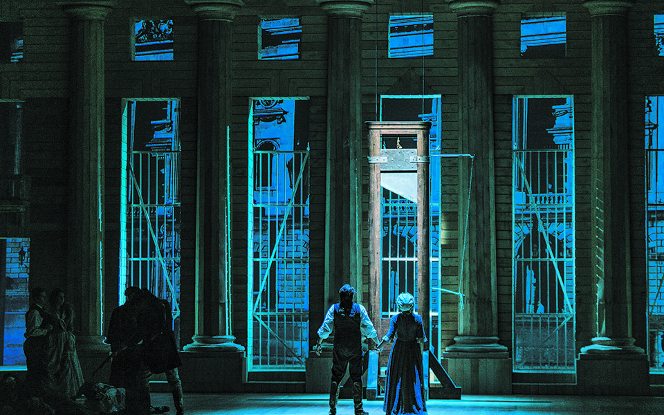 η-όπερα-της-γκιλοτίνας-561316327