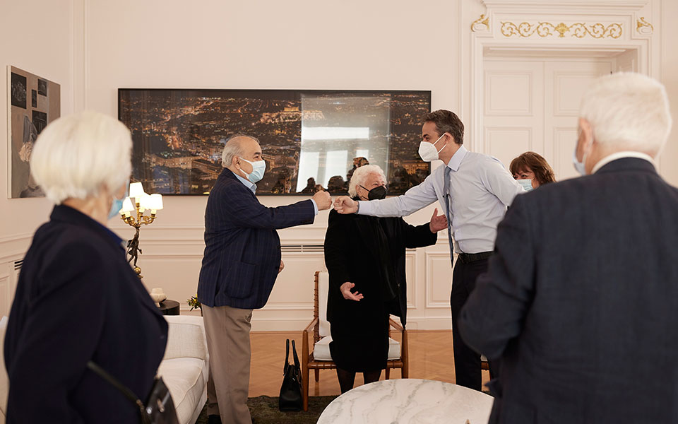 Κυρ. Μητσοτάκης: Μεγάλο το ρίσκο να είναι κανείς ανεμβολίαστος-2