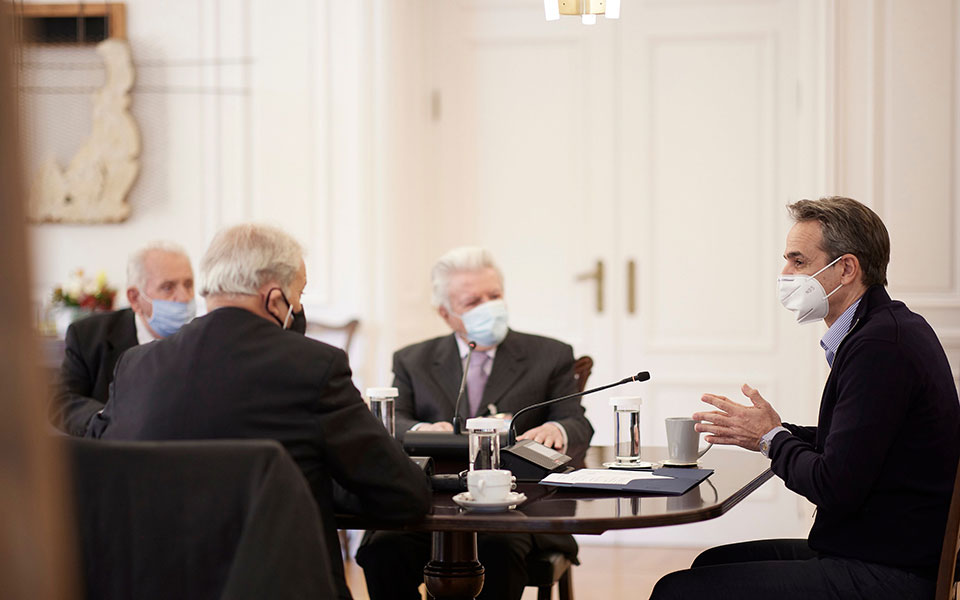 Νέα έκκληση Μητσοτάκη σε συνταξιούχους να κάνουν το εμβόλιο-1