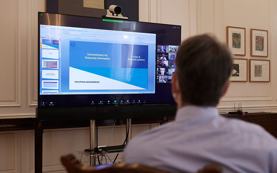 Μείωση προκαταβολής φόρου και ασφαλιστικών εισφορών- Αναλυτικά τα μέτρα-1