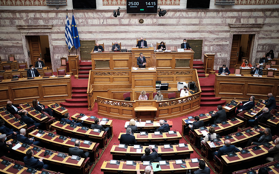 Μητσοτάκης προς Γεννηματά: Θυμίζετε ολοένα και περισσότερο τον κ. Τσίπρα-2