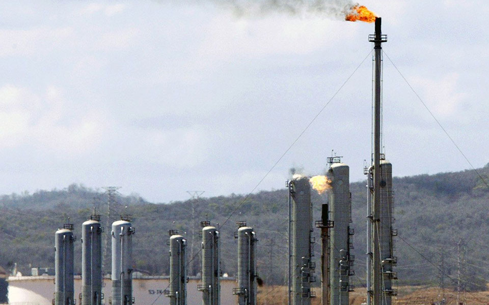 τα-προβλήματα-στα-εμβόλια-ανησυχούν-τ-561329593