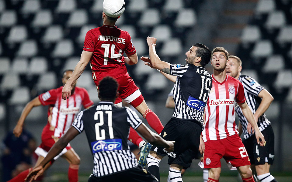 κίνηση-ματ-με-νίκες-παοκ-και-άρη-561335785