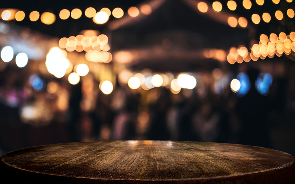 συνωστισμός-σε-κορωνοπάρτι-στην-πλατ-561334006