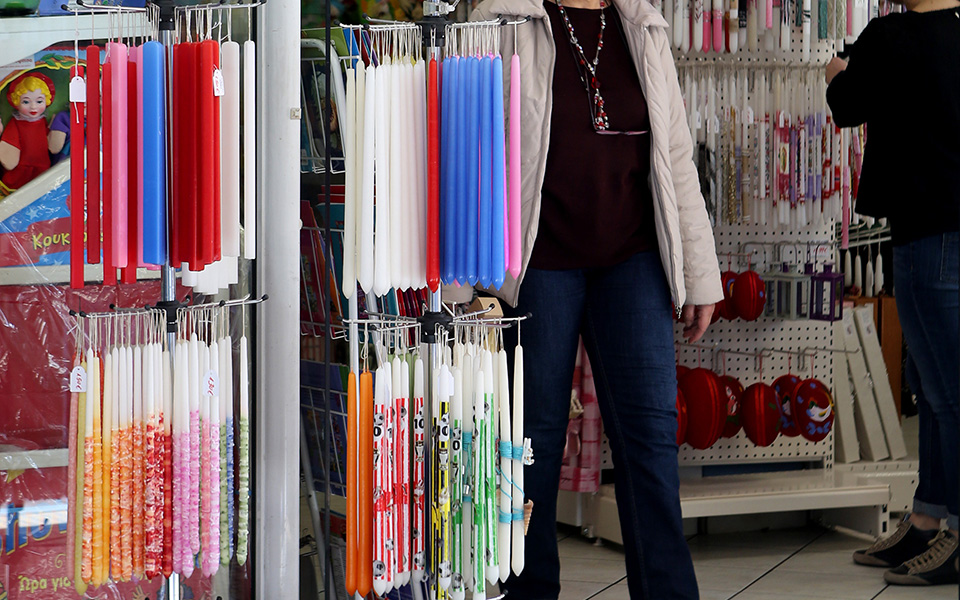 ανοιχτά-τα-καταστήματα-την-κυριακή-τω-561337534