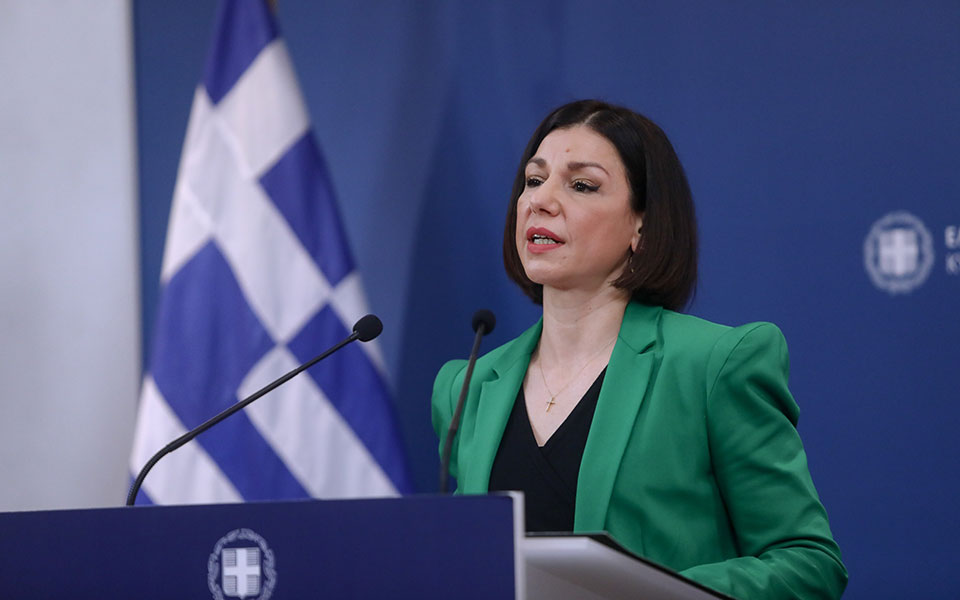 πελώνη-παρακαλούμε-τους-ηλικιωμένου-561325060