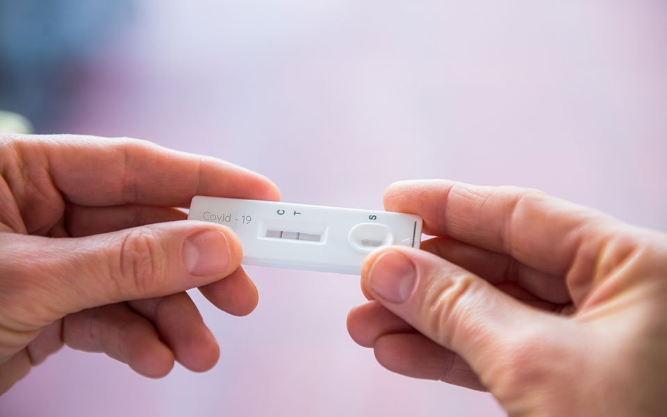 self-tests-ικανοποίηση-υπεσ-για-την-πρεμιέρα-561345124