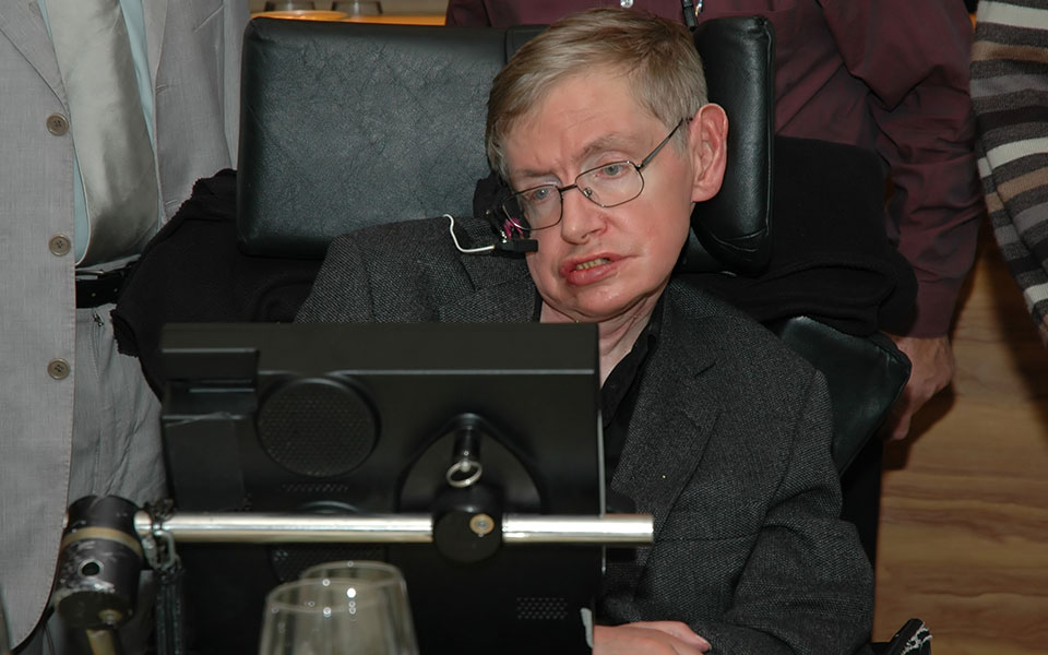 στήβεν-χόκινγκ-ο-άνθρωπος-πίσω-από-τον-561324349