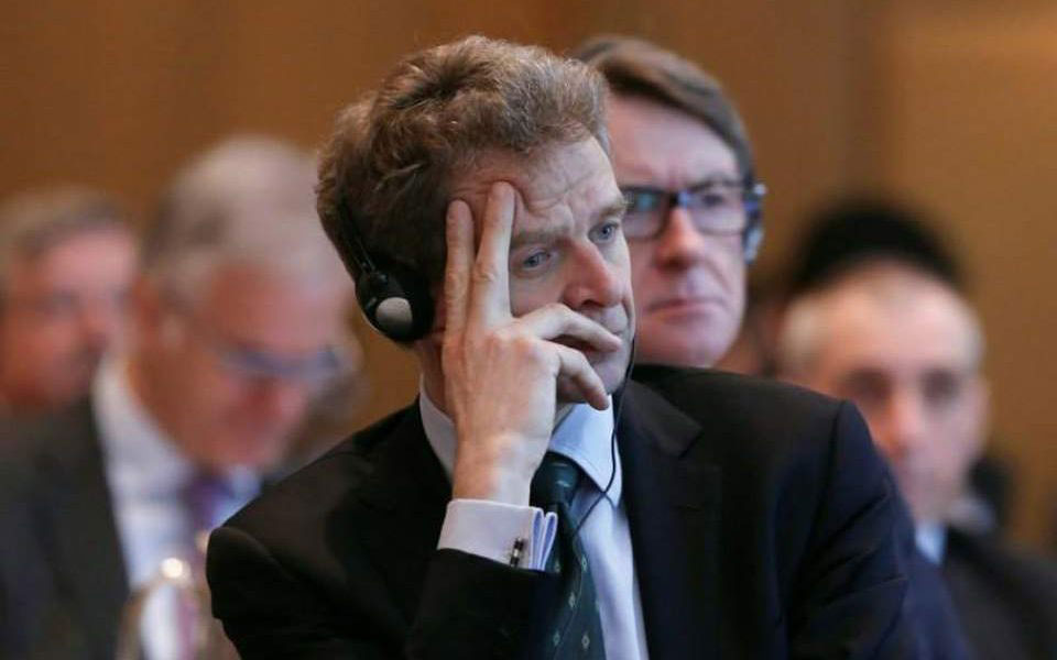 π-τόμσεν-ανάχωμα-στις-μεταρρυθμίσεις-561323485