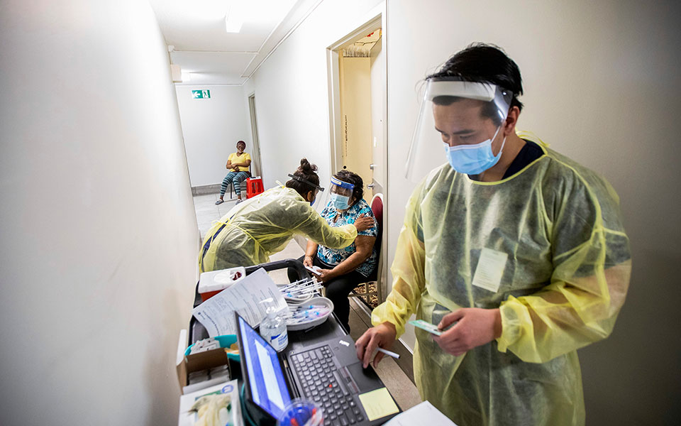 Επτά απαντήσεις από τους ΝΥΤ για τα εμβόλια-2