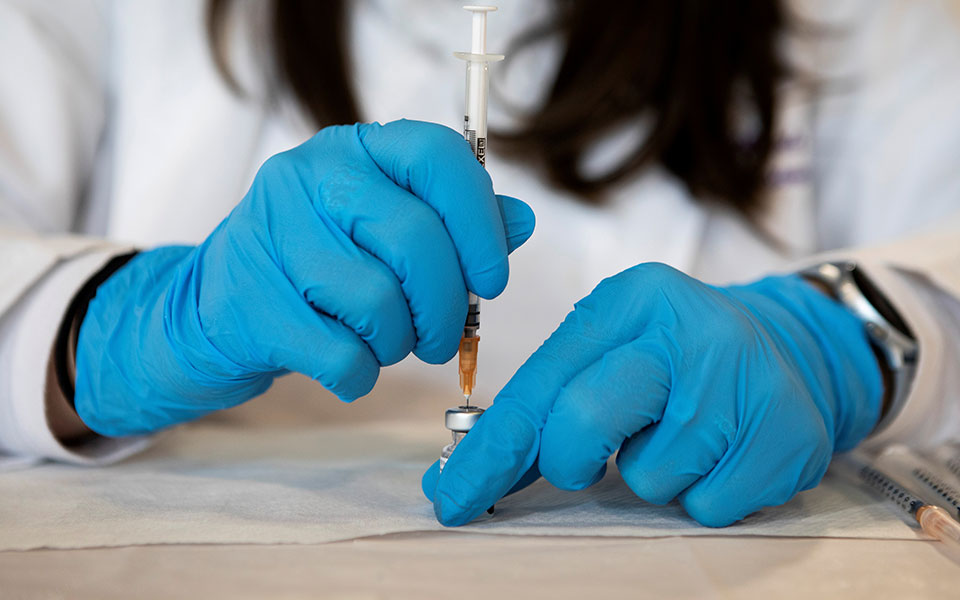 Επτά απαντήσεις από τους ΝΥΤ για τα εμβόλια-5