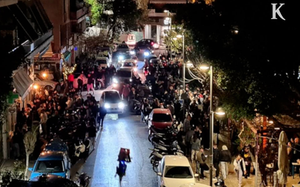 πλατεία-βαρνάβα-ολονύχτια-πάρτι-παρά-561328192