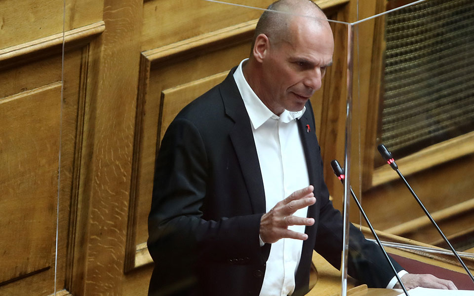 βαρουφάκης-με-το-νομοσχέδιο-του-κ-χατζ-561340408