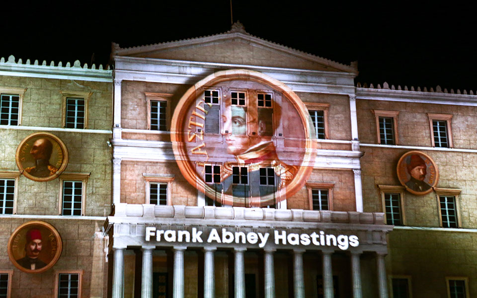 Βίντεο-αφιέρωμα για την επέτειο των 200 χρόνων στην πρόσοψη της Βουλής-8