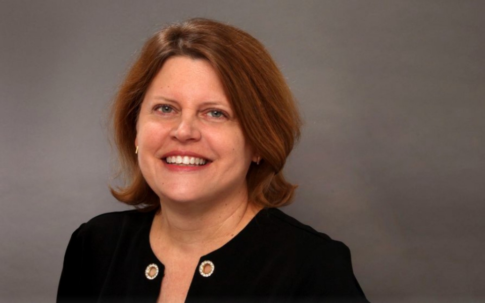 σάλι-μπάζμπι-η-πρώτη-γυναίκα-επικεφαλ-561359515