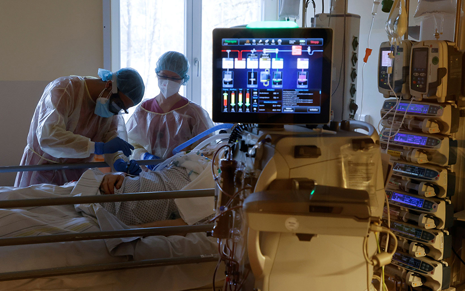 εσυ-πρόσληψη-4-000-νοσηλευτών-μέσω-ασεπ-εν-561366814