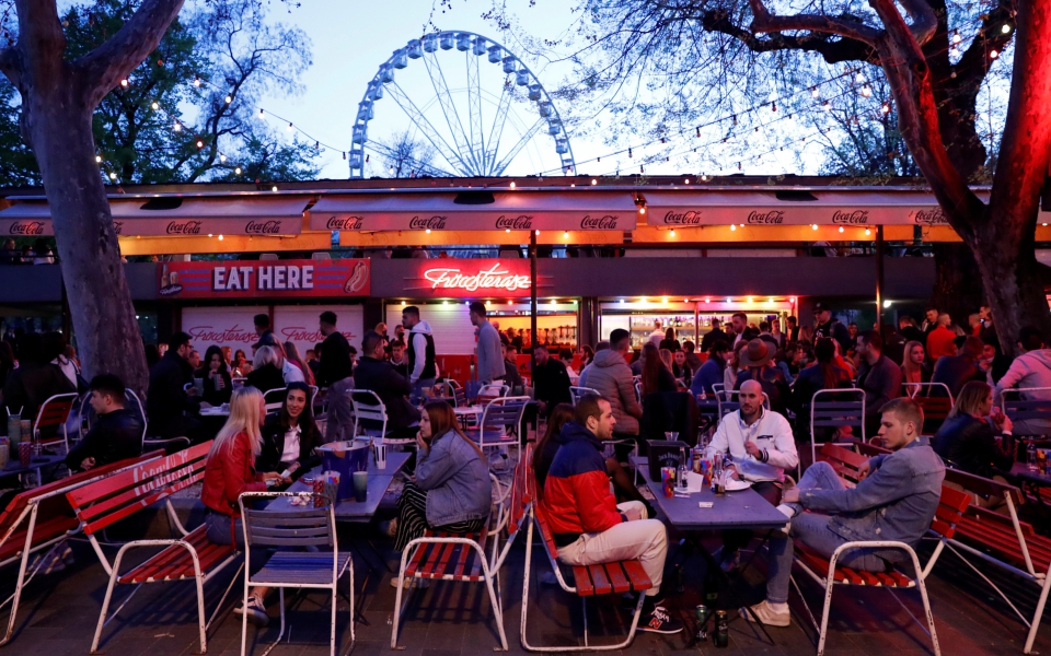 κορωνοϊός-αντίο-στις-μάσκες-λέει-η-ο-561371203