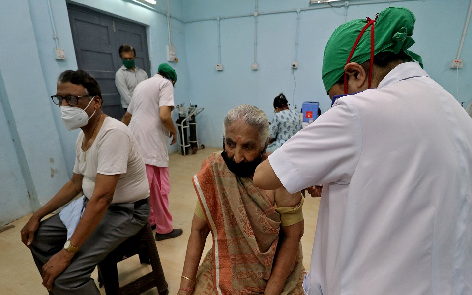 ινδία-παραλαβή-150-000-δόσεων-του-ρωσικού-εμ-561350461