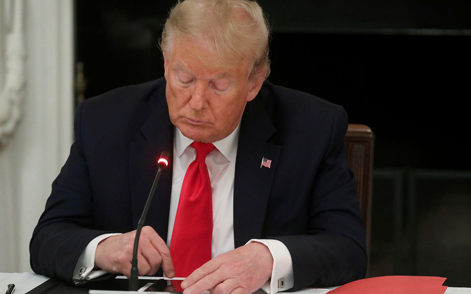 τραμπ-βρήκε-τρόπο-να-κοινοποιούνται-σ-561352294