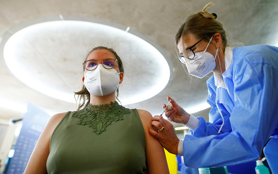 γερμανία-προς-απελευθέρωση-του-εμβ-561359209