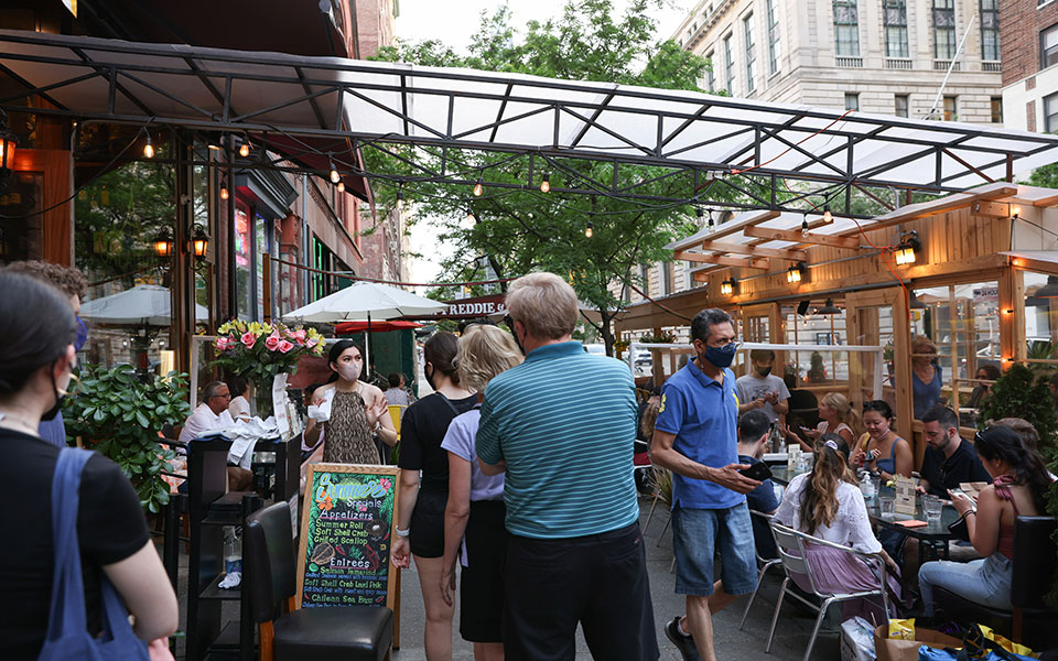 οι-ηπα-σπάνε-το-όριο-του-50-στους-πλήρως-ε-561375916