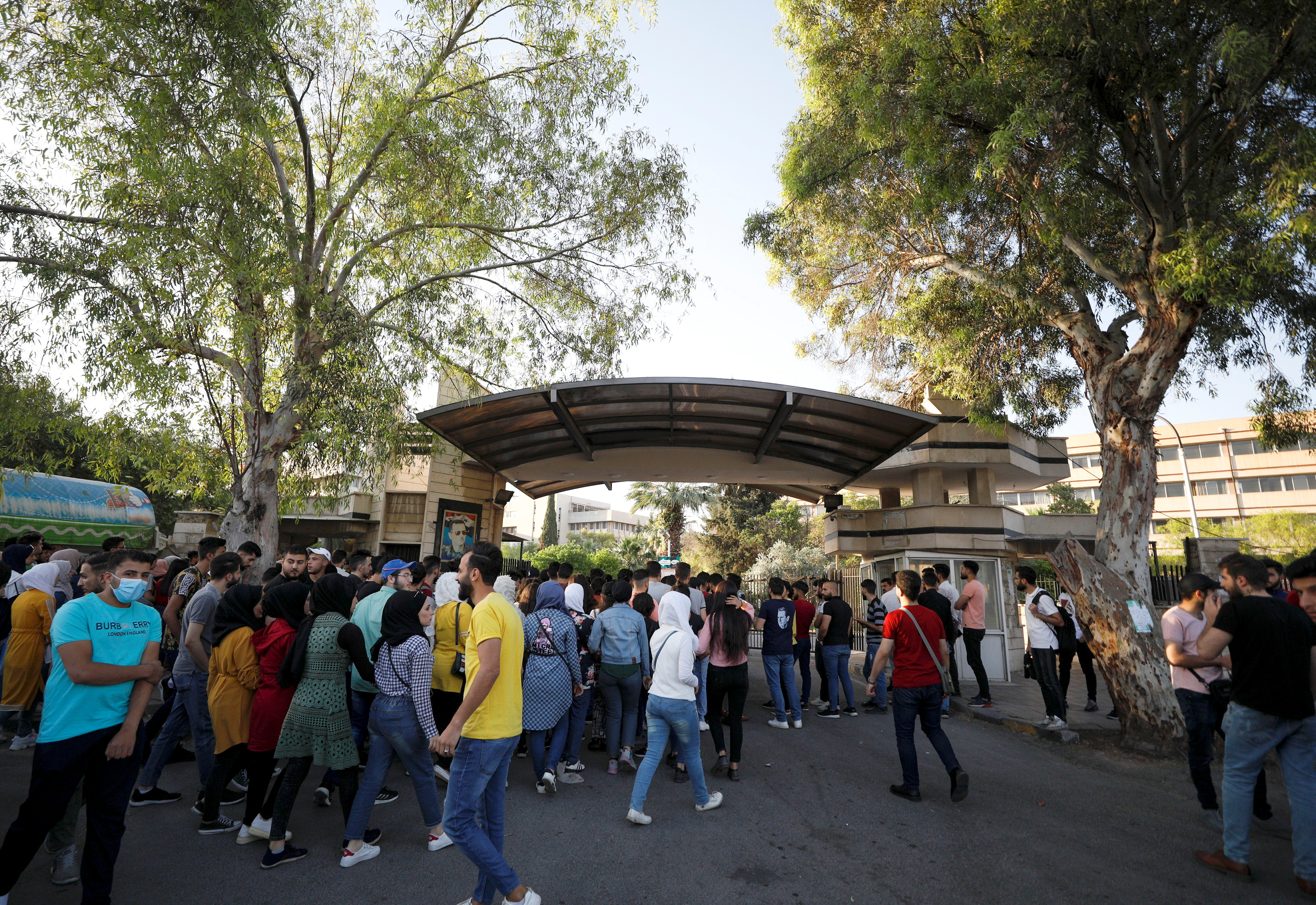 Συρία: Προεδρικές εκλογές στη χώρα, με νικητή εκ των προτέρων τον  Άσαντ-2