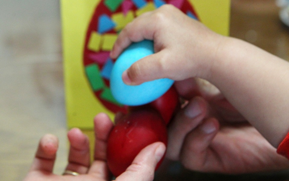 με-μέτρα-και-περιορισμούς-το-πασχαλιν-561350563