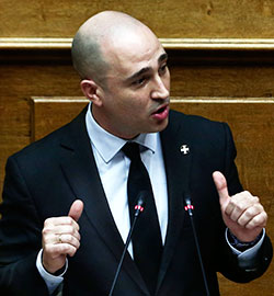 Μούσια με ουρά-1