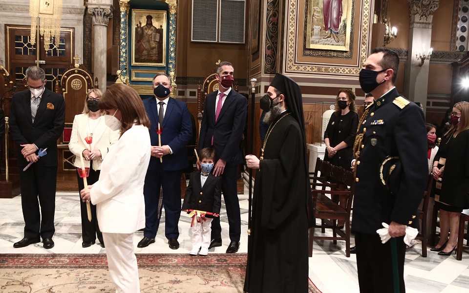 Ανάσταση: «Χριστός Ανέστη» με κατάνυξη και ελπίδα-1