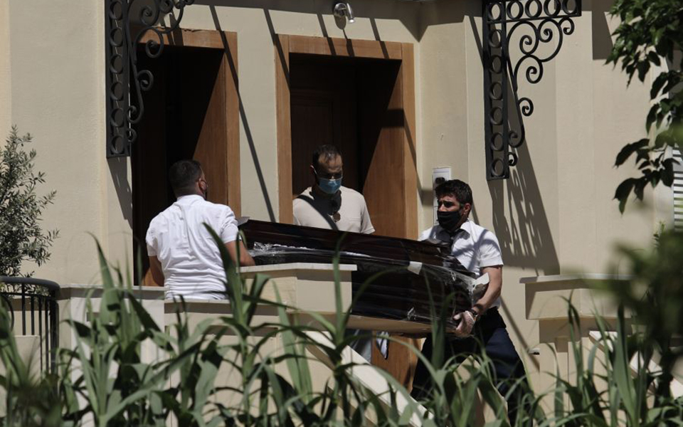 έγκλημα-στα-γλυκά-νερά-ιατροδικαστι-561360448