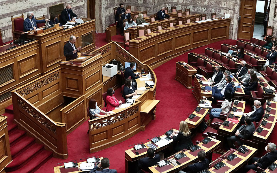 βουλή-156-ναι-στη-συνεπιμέλεια-τέκνων-561370903