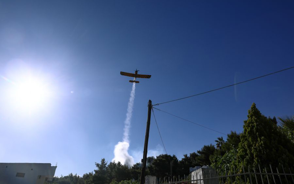 πυρκαγιά-στα-γεράνεια-όρη-εικόνα-ύφεσ-561372847