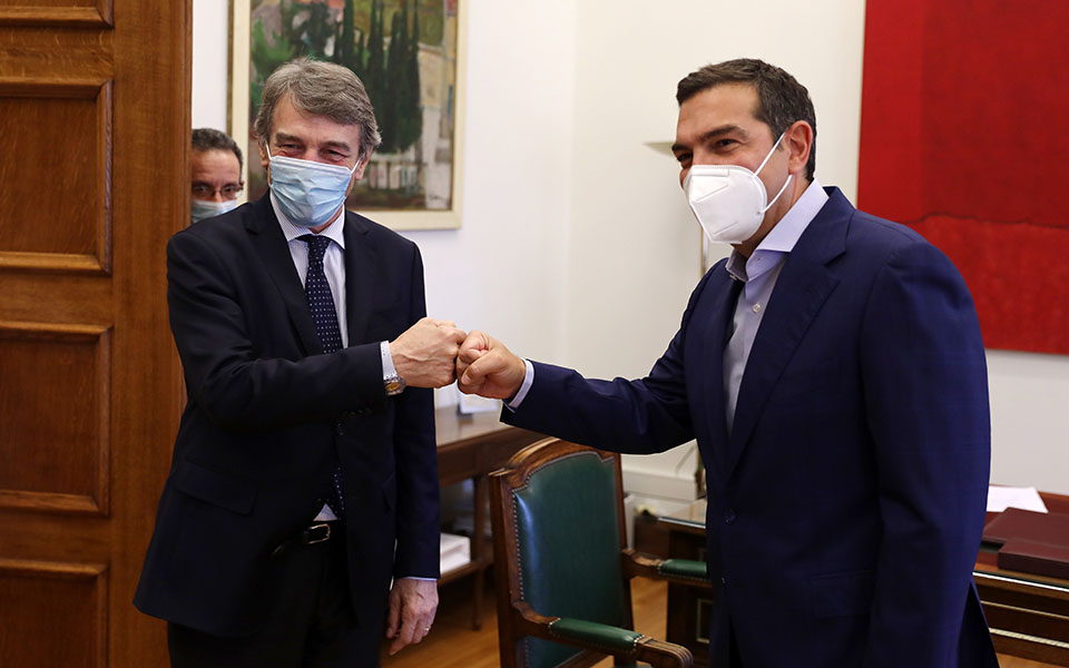 τσίπρας-σε-σασόλι-η-ευρώπη-να-κάνει-πιο-561378922