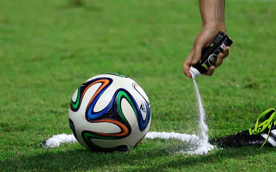 ποδόσφαιρο-συμβιβασμός-με-τη-μετριότ-561372415