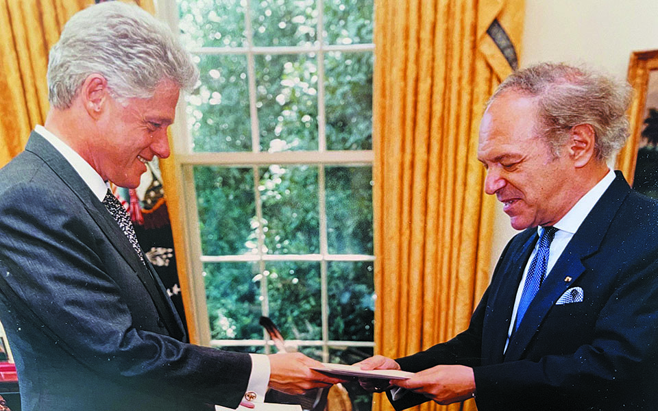 αλέξανδρος-φίλων-θεσμοθετήθηκε-σειρ-561381088