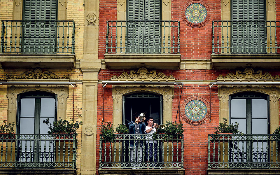 ήμαστε-τόσο-ευτυχισμένοι-561369727