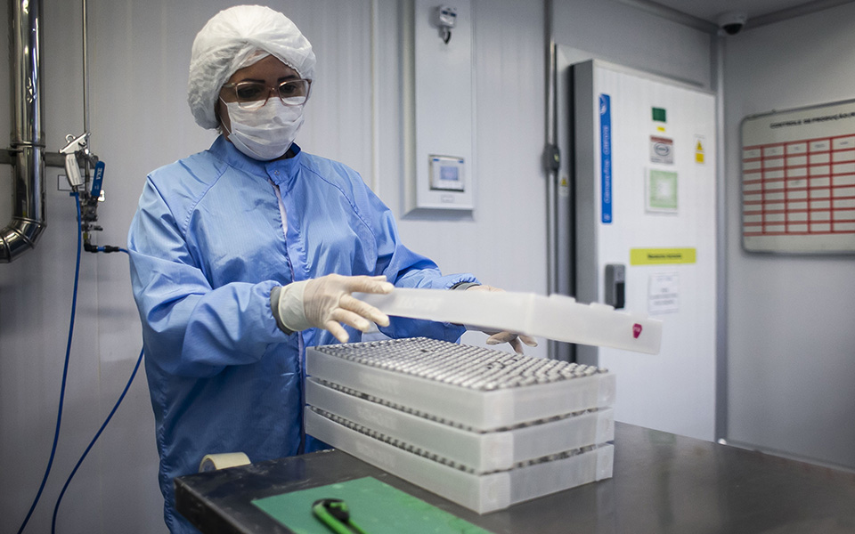 αναστολή-της-παραγωγής-astrazeneca-στη-βραζιλί-561362701