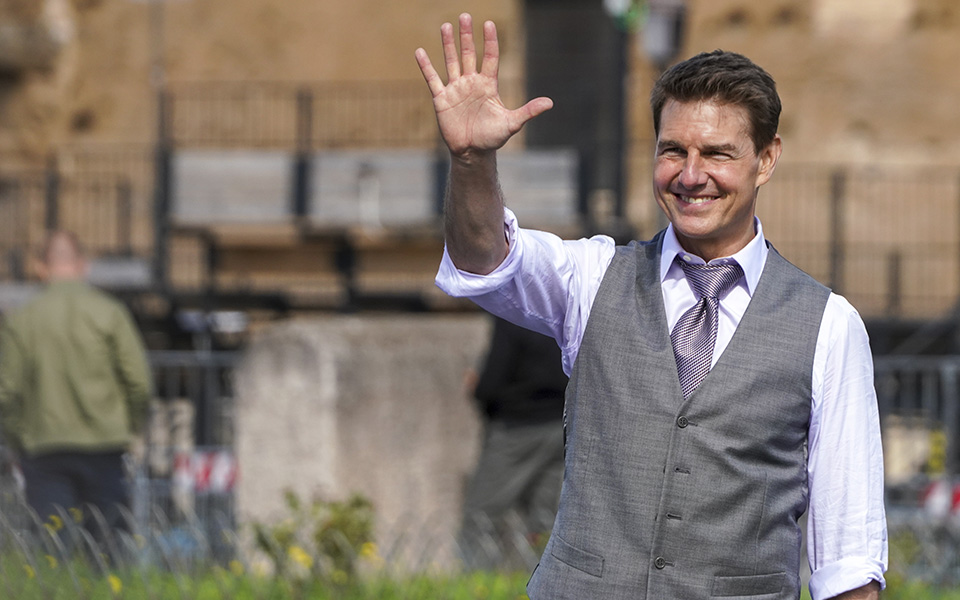 o-τομ-κρουζ-επέστρεψε-τις-χρυσές-σφαίρε-561359050