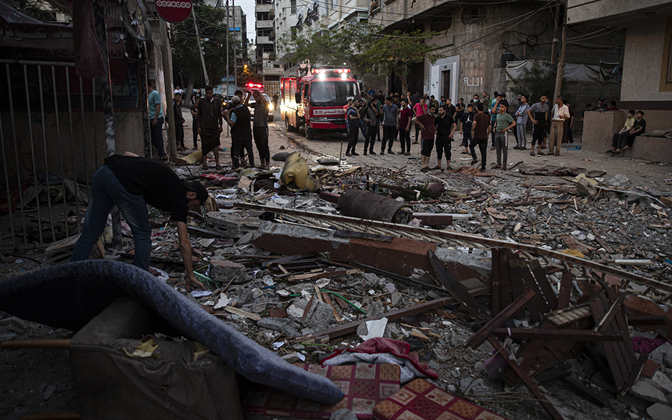 ισραήλ-ολονύχτιοι-βομβαρδισμοί-στη-λ-561358690