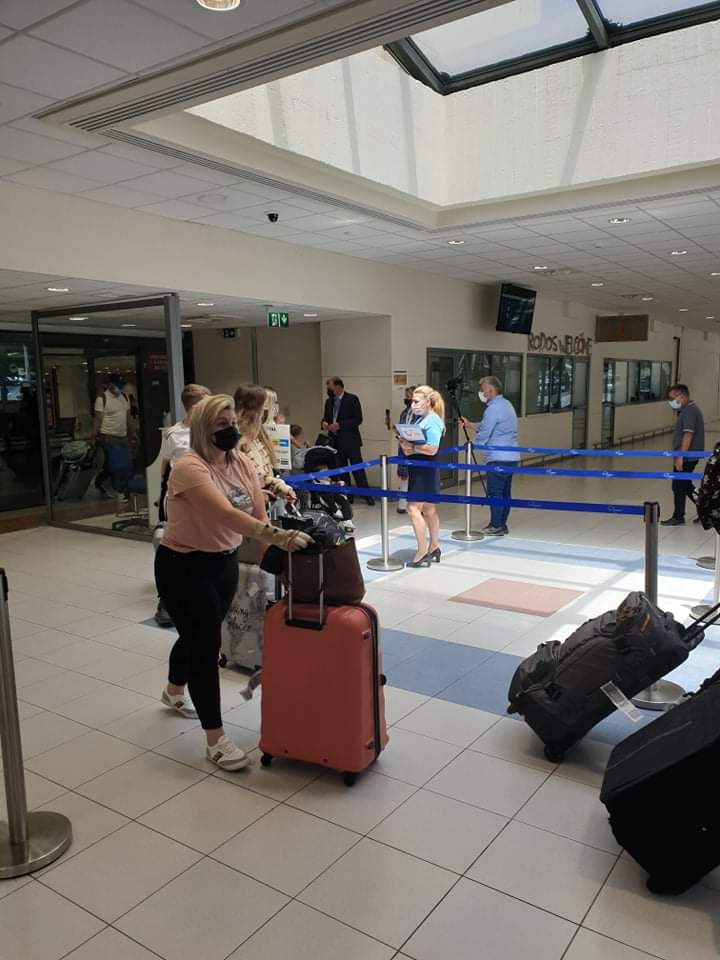 Οι Βρετανοί αψηφούν την οδηγία Τζόνσον – Περιζήτητοι οι «απαγορευμένοι» προορισμοί-1