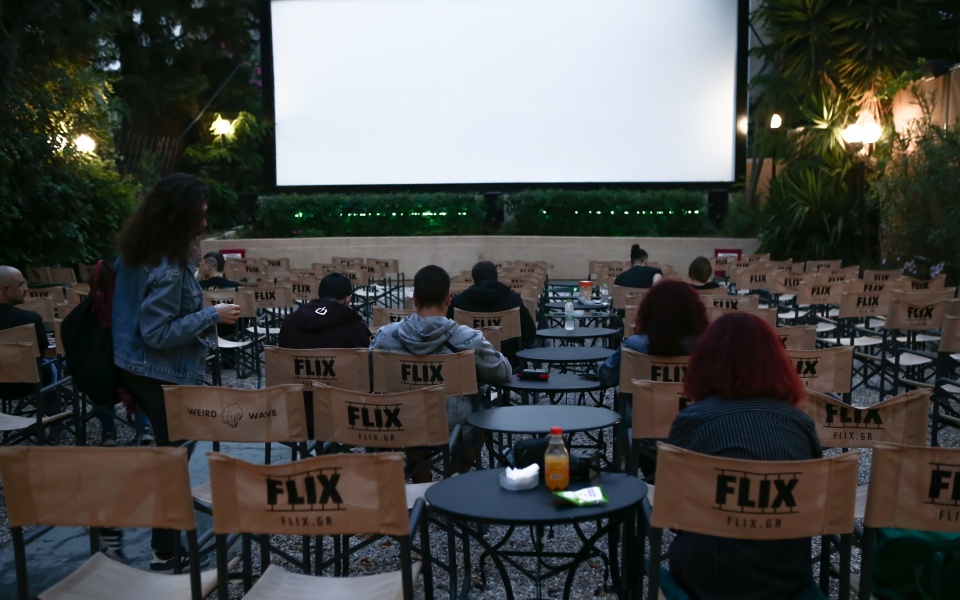 ανοιχτά-από-14-μαΐου-τα-μουσεία-και-από-21-μ-561355390