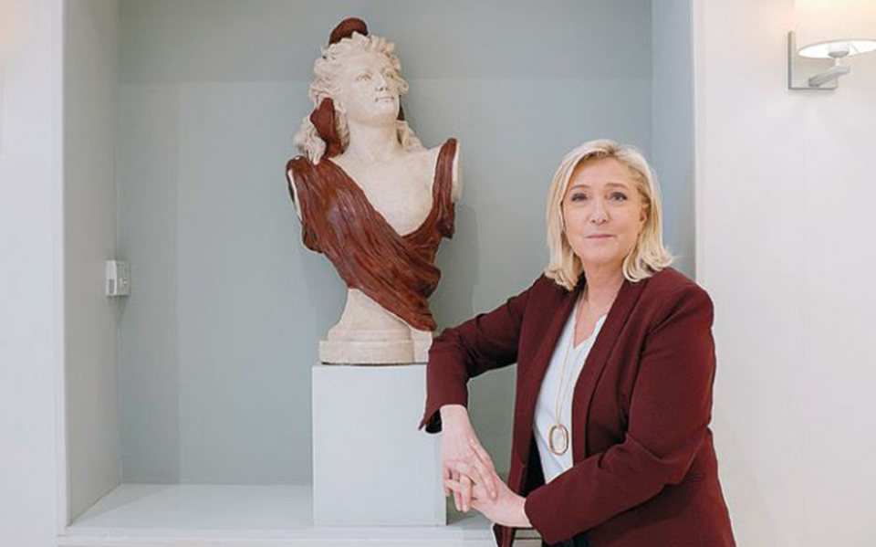 αλλαγή-εικόνας-επιδιώκει-η-λεπέν-ενόψ-561373123