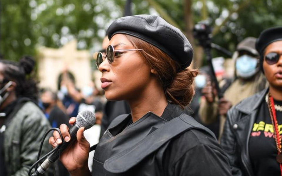 βρετανία-σε-κρίσιμη-κατάσταση-ακτιβί-561374119