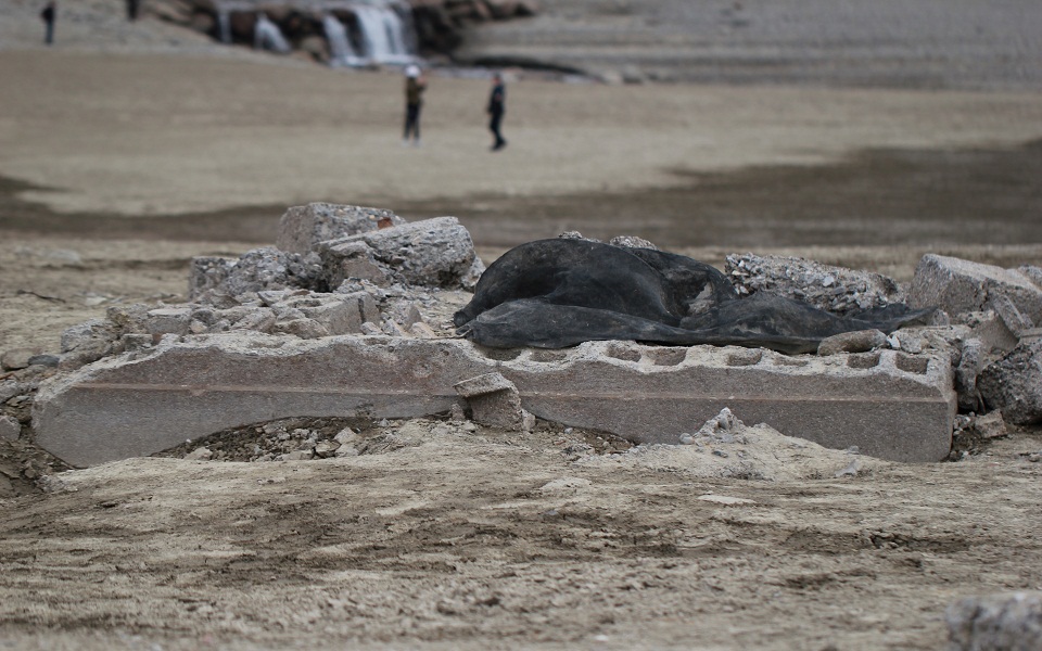 ιταλία-ανάδυση-βυθισμένου-χωριού-μετ-561369865