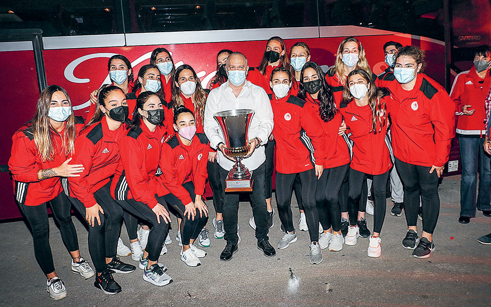 πόλο-ενα-δώρο-σε-όλη-την-ελλάδα-561351403