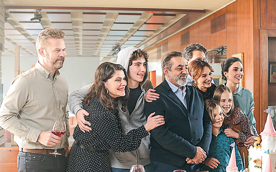 Ελληνικές σειρές με τάση… φυγής-3