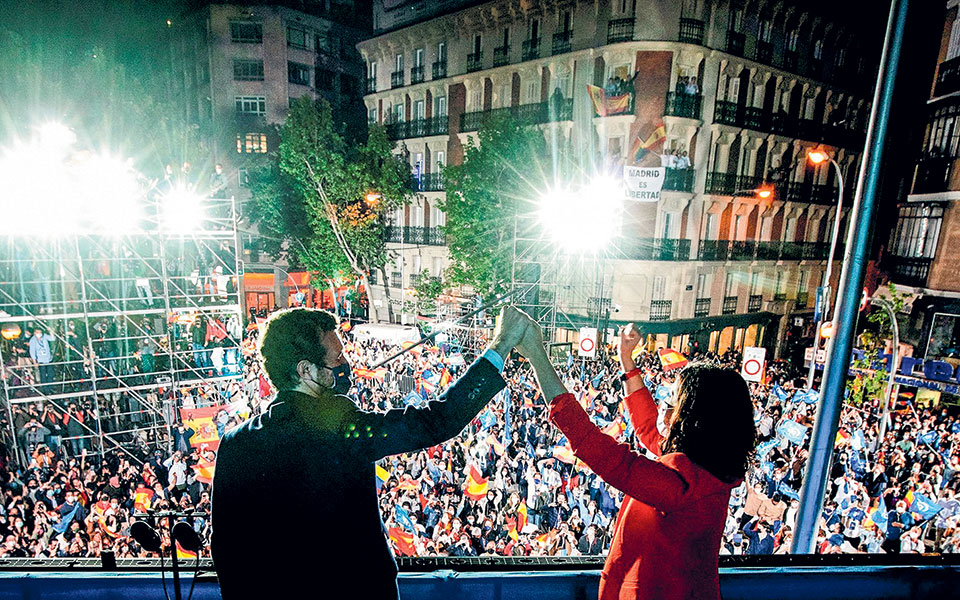 πολιτικός-σεισμός-χτύπησε-την-ισπανί-561353242