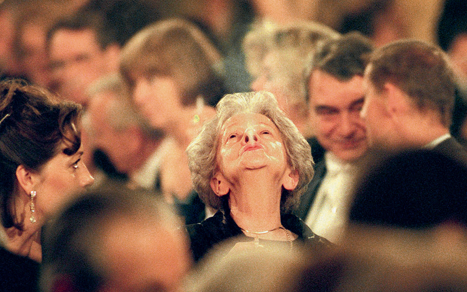 η-σεμνή-βισουάβα-σιμπόρσκα-561356017