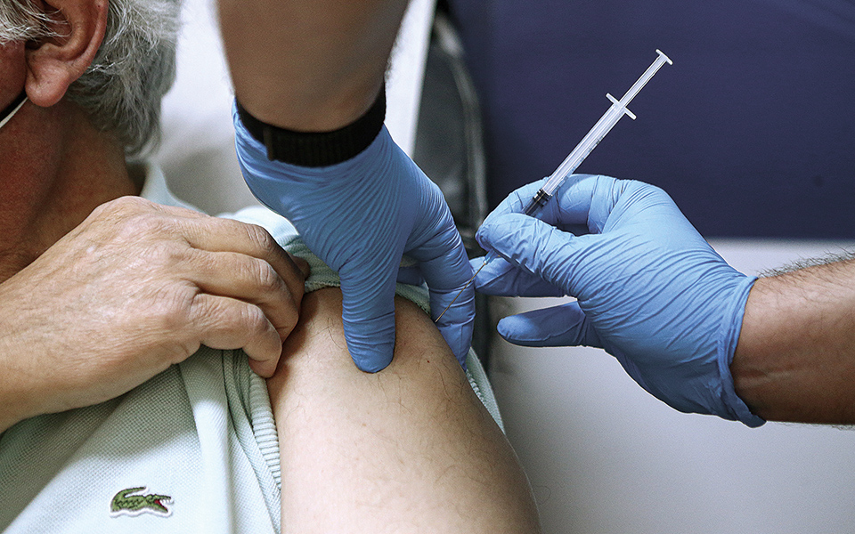 τα-τσιμπήματα-και-οι-ιδιώτες-γιατρο-561356683